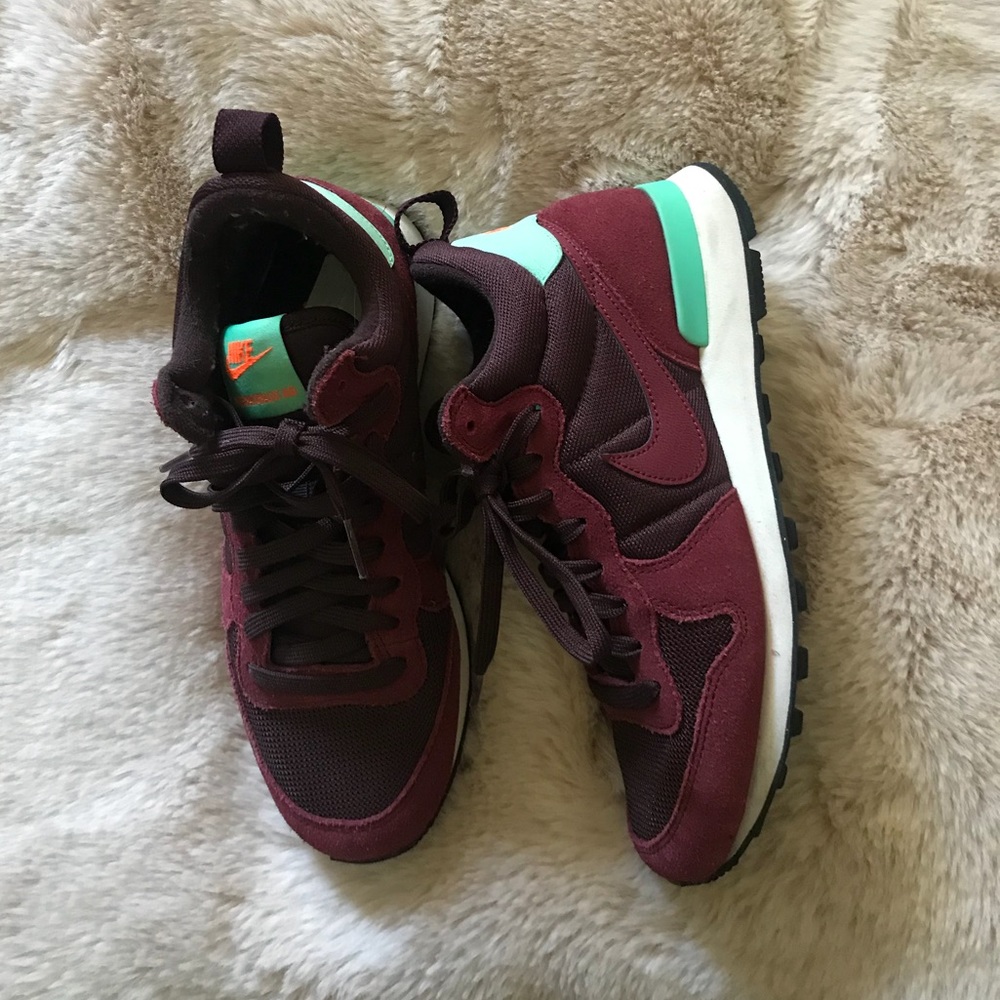 NIKE sneakers ❤️